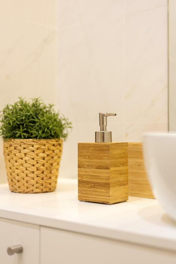Wood Premium Downtown Apartment By Da'Home Porto Eksteriør billede